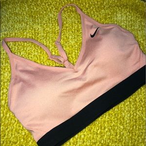 pink nike sports bra- indy bra NEW WITH TAGS